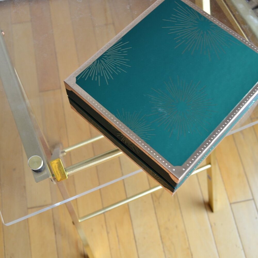 La Mer Gift Box - Picture 3 of 7